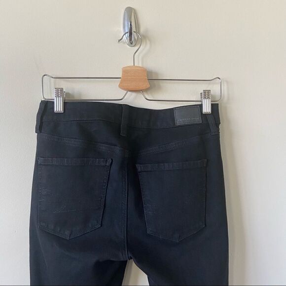 American Eagle-Hi Rise Black Distressed Jeggings (Size:6) - Picture 6 of 12